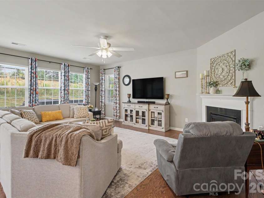 163 Abersham Drive, Mooresville, NC 28115.  MLS# CAR4434581, YatesRealty ID 36448. 