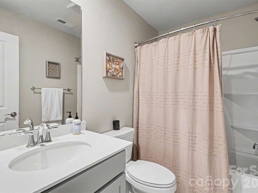 163 Abersham Drive, Mooresville, NC 28115.  MLS# CAR4434581, YatesRealty ID 36448. 
