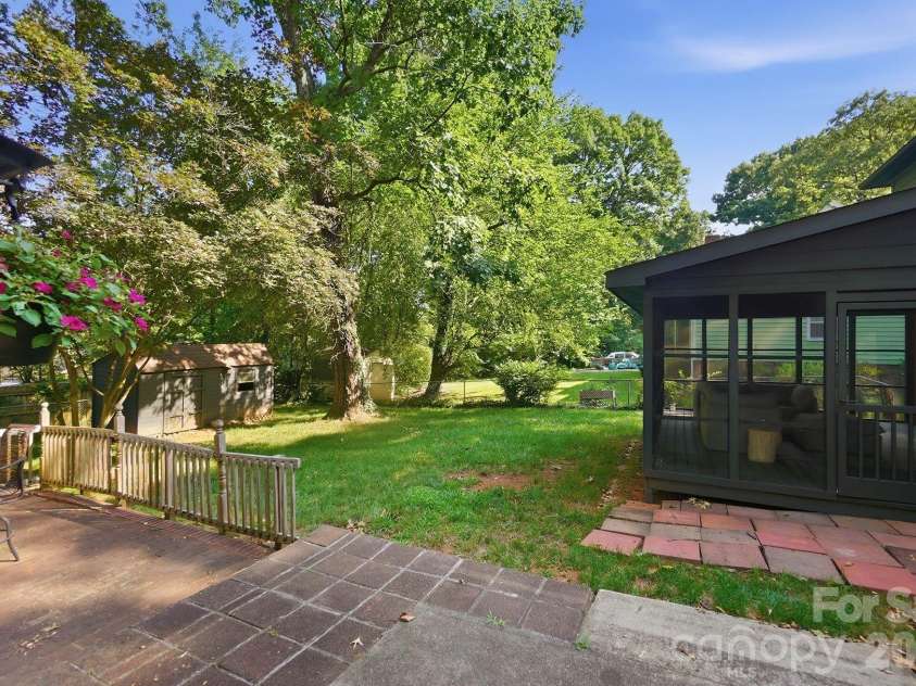 4515 Easthaven Drive, Charlotte, NC 28212.  MLS# CAR4400459, YatesRealty ID 36449. Backyard