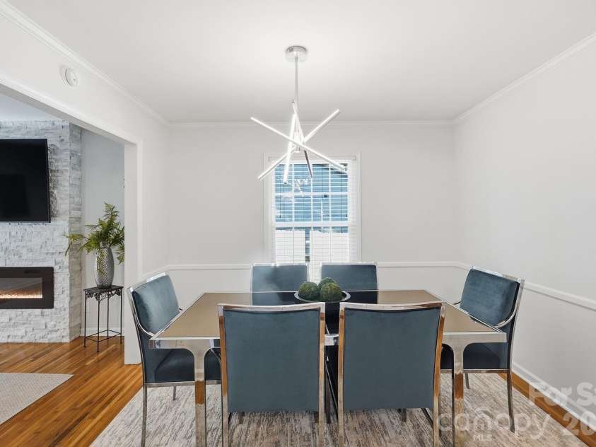 4515 Easthaven Drive, Charlotte, NC 28212.  MLS# CAR4400459, YatesRealty ID 36449. Dining Room