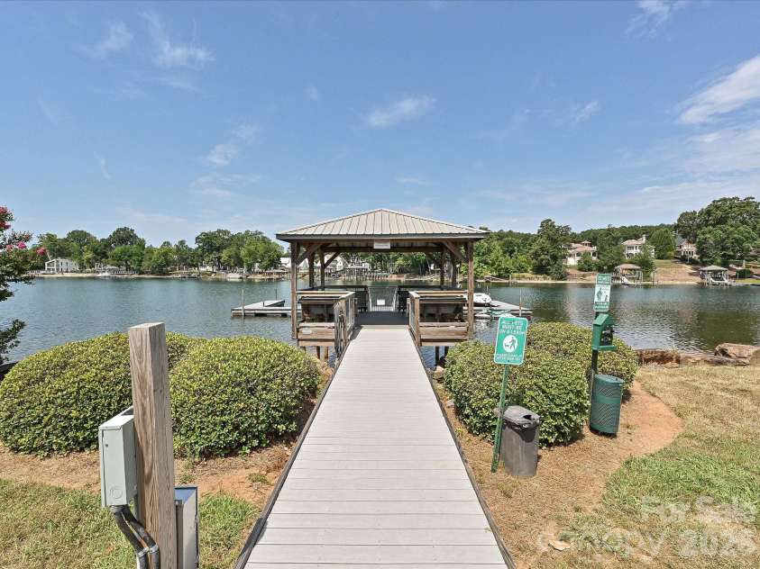 18306 Taffrail Way, Cornelius, NC 28031.  MLS# CAR4400670, YatesRealty ID 36450. 