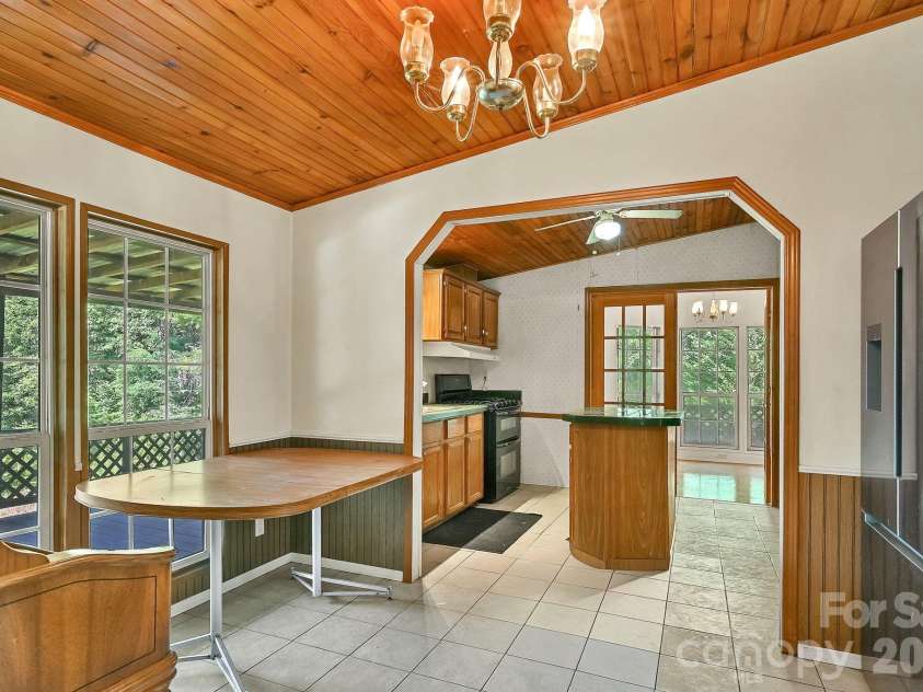 284 Paul Gosnell Road, Marshall, NC 28753.  MLS# CAR4400668, YatesRealty ID 36452. 