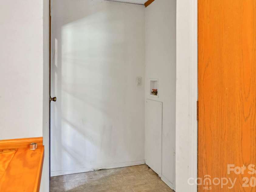 284 Paul Gosnell Road, Marshall, NC 28753.  MLS# CAR4400668, YatesRealty ID 36452. 
