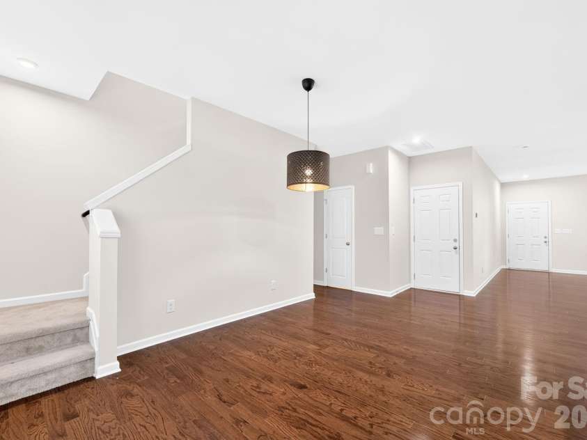 13505 Browhill Lane, Charlotte, NC 28278.  MLS# CAR4399701, YatesRealty ID 36453. 