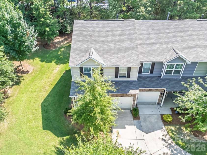 13505 Browhill Lane, Charlotte, NC 28278.  MLS# CAR4399701, YatesRealty ID 36453. 