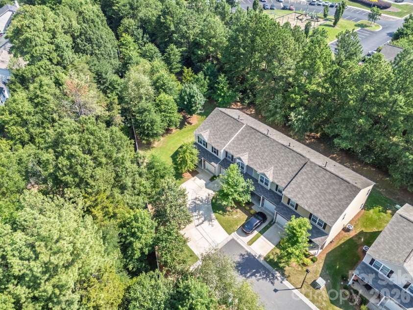 13505 Browhill Lane, Charlotte, NC 28278.  MLS# CAR4399701, YatesRealty ID 36453. 