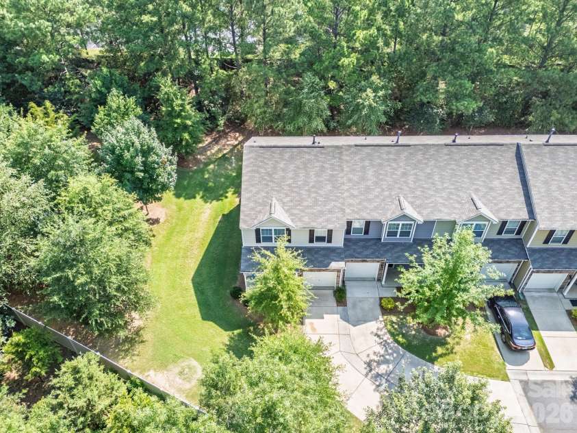 13505 Browhill Lane, Charlotte, NC 28278.  MLS# CAR4399701, YatesRealty ID 36453. 