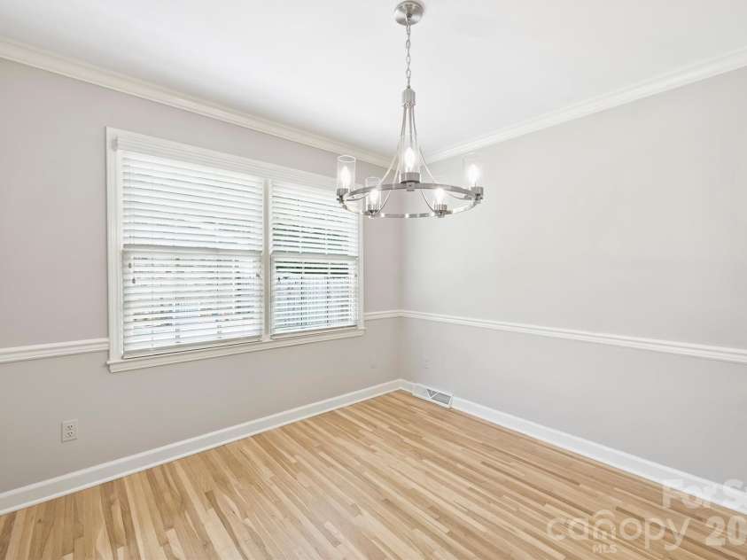 4307 Glenfall Avenue, Charlotte, NC 28210.  MLS# CAR4399697, YatesRealty ID 36454. 