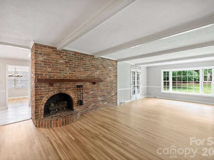 4307 Glenfall Avenue, Charlotte, NC 28210.  MLS# CAR4399697, YatesRealty ID 36454. 
