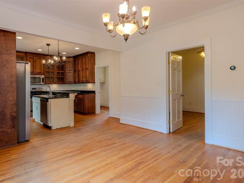1310 York Road, Gastonia, NC 28052.  MLS# CAR4398155, YatesRealty ID 36455. 