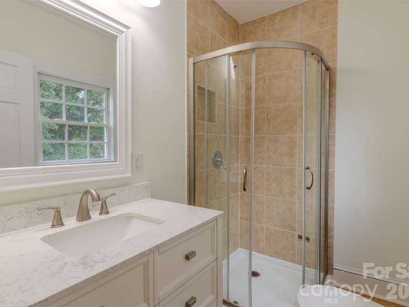 1310 York Road, Gastonia, NC 28052.  MLS# CAR4398155, YatesRealty ID 36455. 