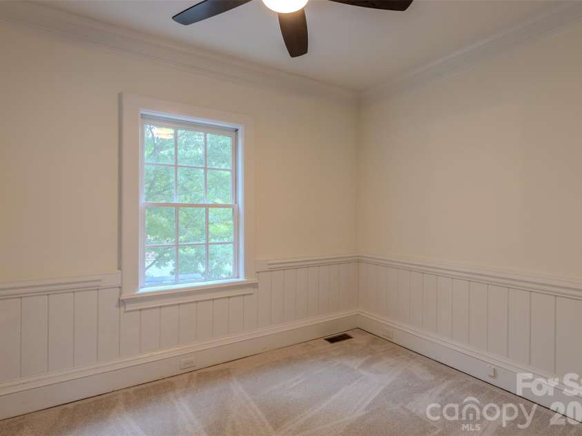 1310 York Road, Gastonia, NC 28052.  MLS# CAR4398155, YatesRealty ID 36455. 