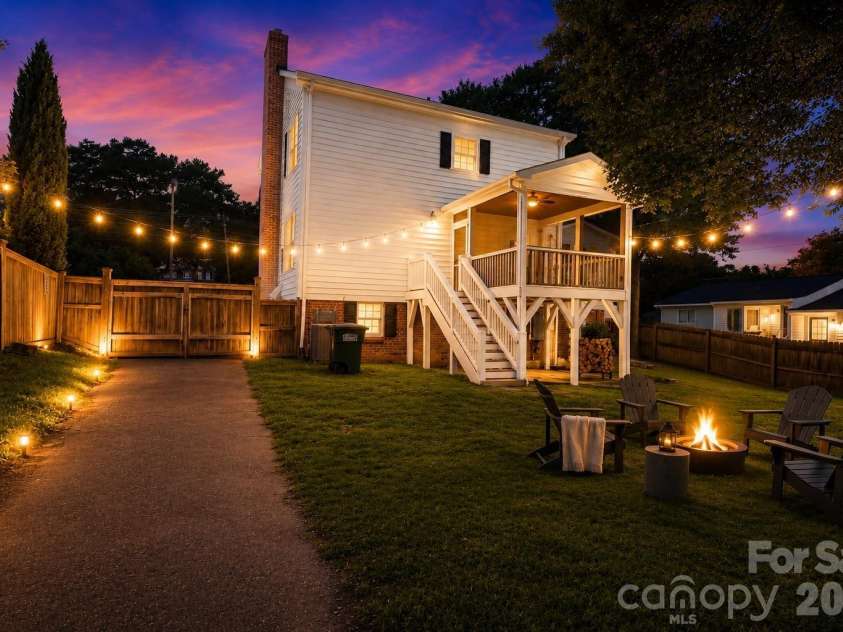 1310 York Road, Gastonia, NC 28052.  MLS# CAR4398155, YatesRealty ID 36455. 
