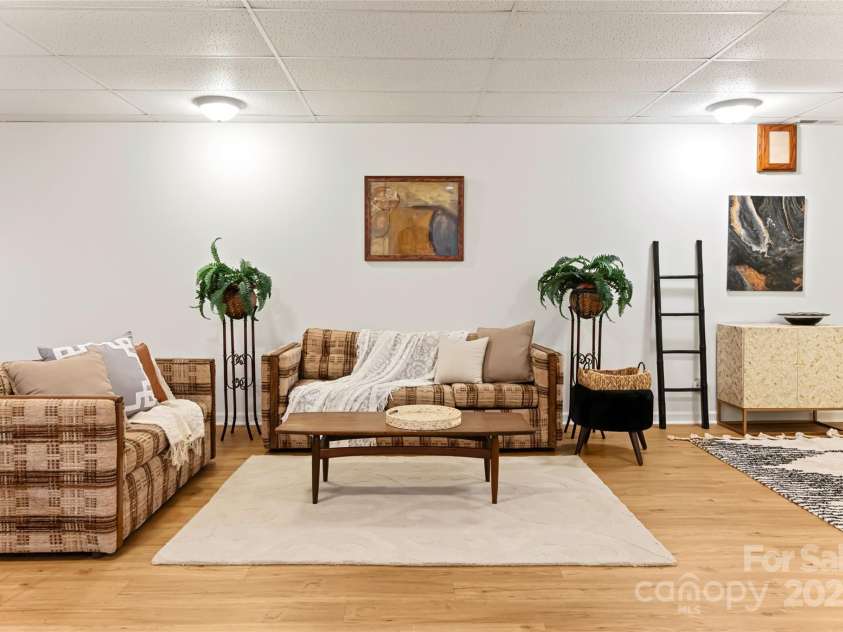 21 Westridge Drive, Asheville, NC 28803.  MLS# CAR4227775, YatesRealty ID 3646. Lower level