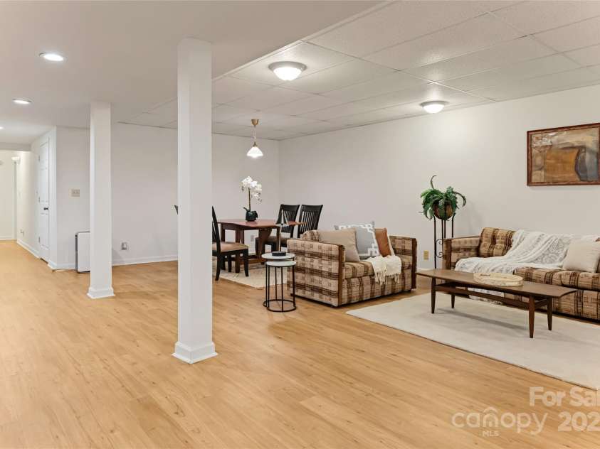 21 Westridge Drive, Asheville, NC 28803.  MLS# CAR4227775, YatesRealty ID 3646. Lower level