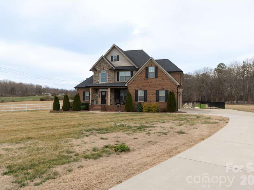 3605 Crow Road, Monroe, NC 28112.  MLS# CAR4347297, YatesRealty ID 3646. 