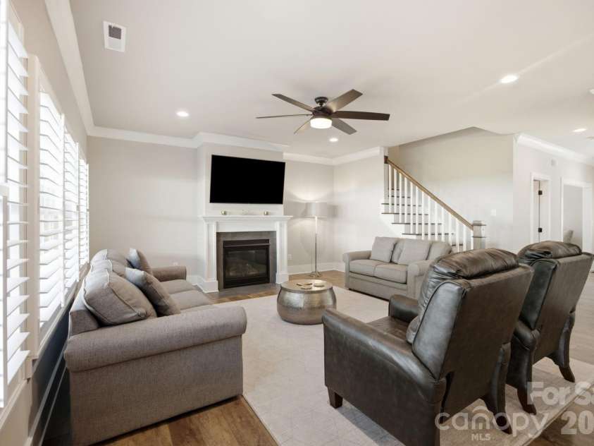 229 Elysian Drive, Mooresville, NC 28117.  MLS# CAR4401763, YatesRealty ID 36463. 