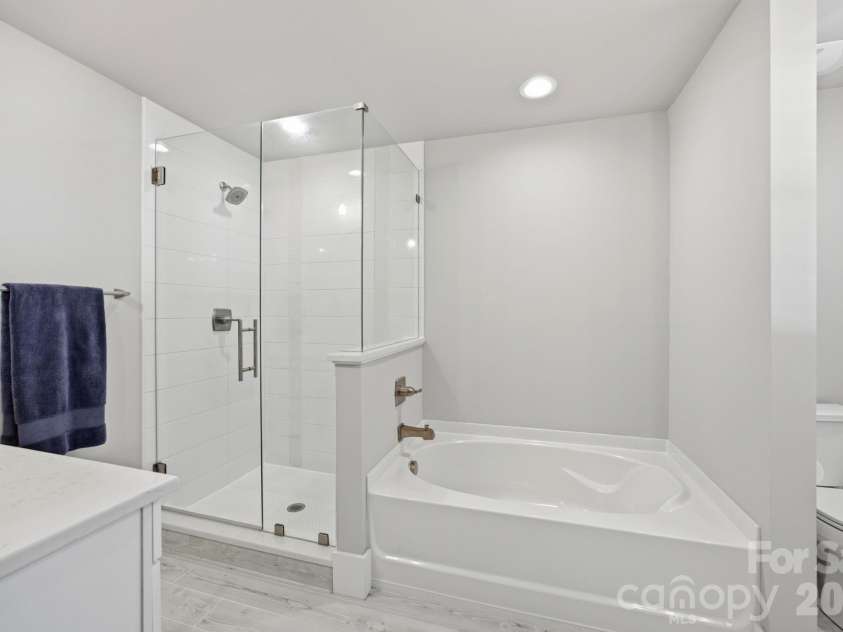 229 Elysian Drive, Mooresville, NC 28117.  MLS# CAR4401763, YatesRealty ID 36463. 