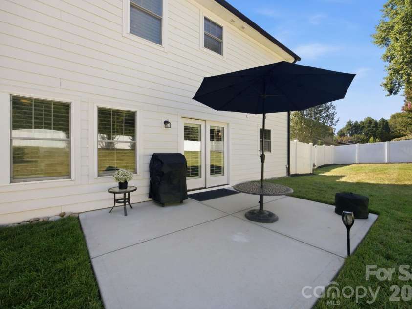 229 Elysian Drive, Mooresville, NC 28117.  MLS# CAR4401763, YatesRealty ID 36463. 