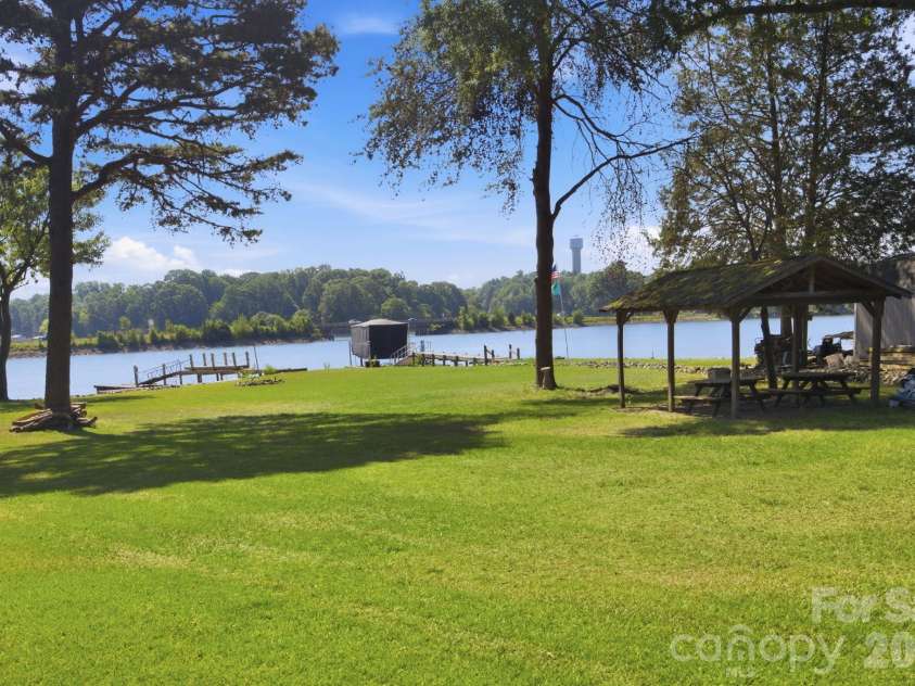 229 Elysian Drive, Mooresville, NC 28117.  MLS# CAR4401763, YatesRealty ID 36463. Community Lake Access