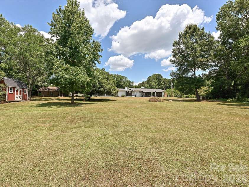 3501 Parkwood School Road, Monroe, NC 28112.  MLS# CAR4399540, YatesRealty ID 36464. 