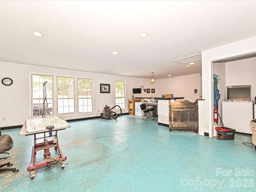 3501 Parkwood School Road, Monroe, NC 28112.  MLS# CAR4399540, YatesRealty ID 36464. 