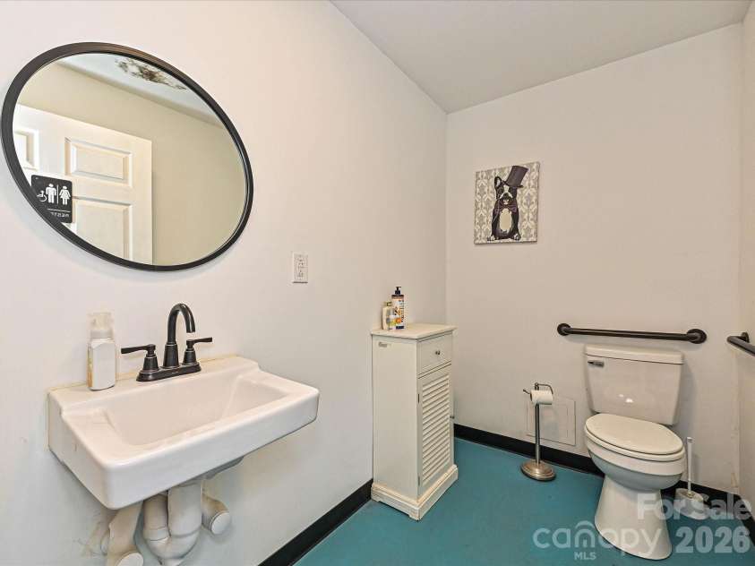 3501 Parkwood School Road, Monroe, NC 28112.  MLS# CAR4399540, YatesRealty ID 36464. 