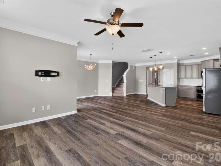 14943 Savannah Hall Drive, Charlotte, NC 28273.  MLS# CAR4402026, YatesRealty ID 36465. 