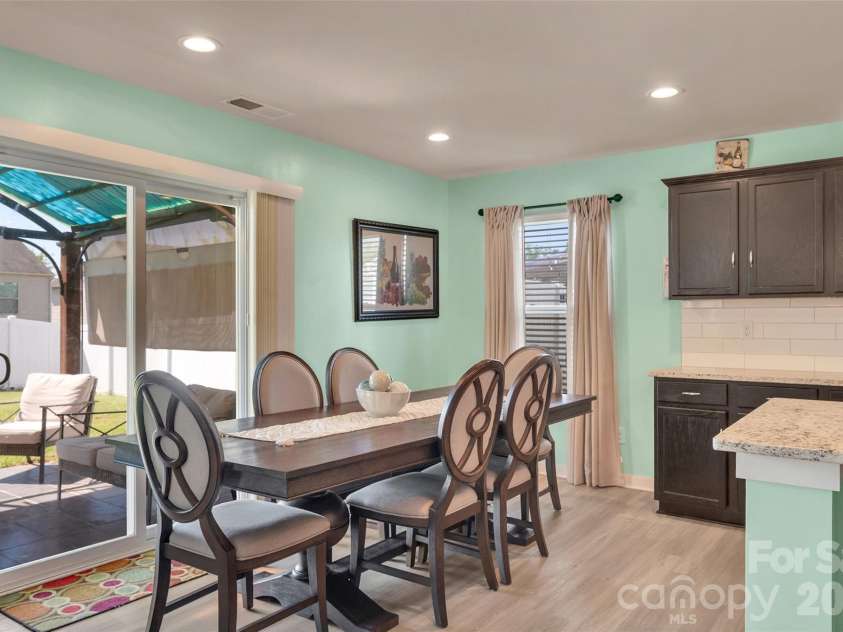 4526 Carnation Court, Charlotte, NC 28269.  MLS# CAR4402927, YatesRealty ID 36469. 