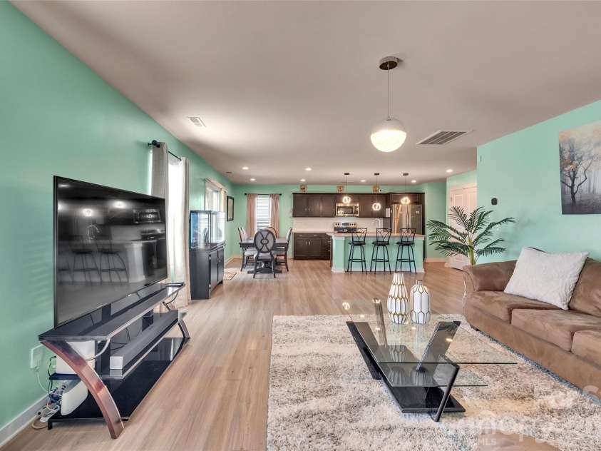 4526 Carnation Court, Charlotte, NC 28269.  MLS# CAR4402927, YatesRealty ID 36469. 