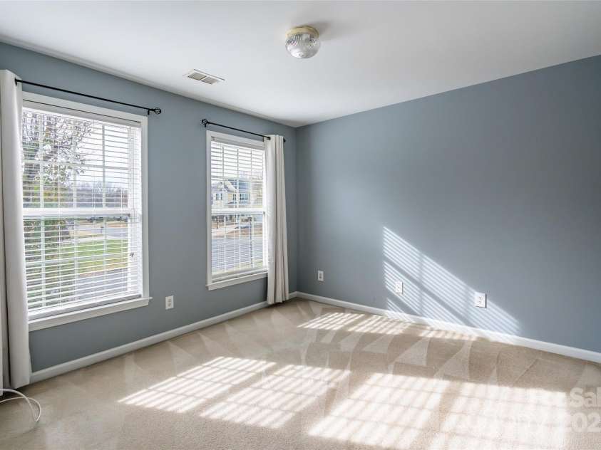 11318 Glenstone Court, Charlotte, NC 28269.  MLS# CAR4328105, YatesRealty ID 3647. 