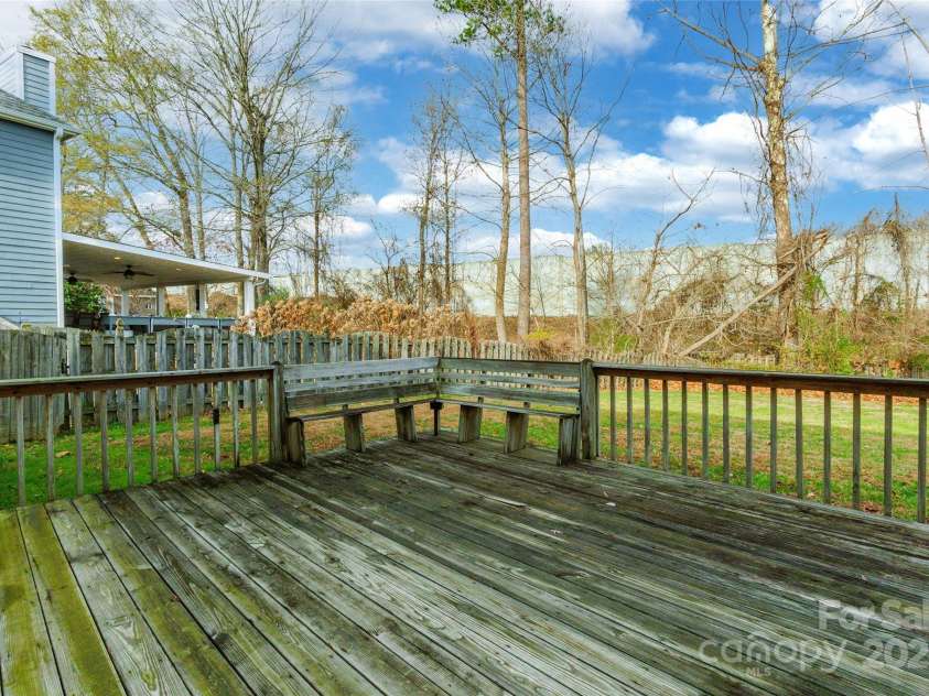 11318 Glenstone Court, Charlotte, NC 28269.  MLS# CAR4328105, YatesRealty ID 3647. 