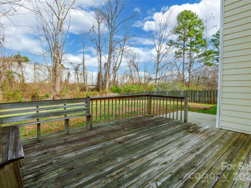 11318 Glenstone Court, Charlotte, NC 28269.  MLS# CAR4328105, YatesRealty ID 3647. 