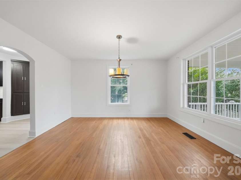 209 Abernathy Street, Lenoir, NC 28645.  MLS# CAR4355061, YatesRealty ID 3647. 
