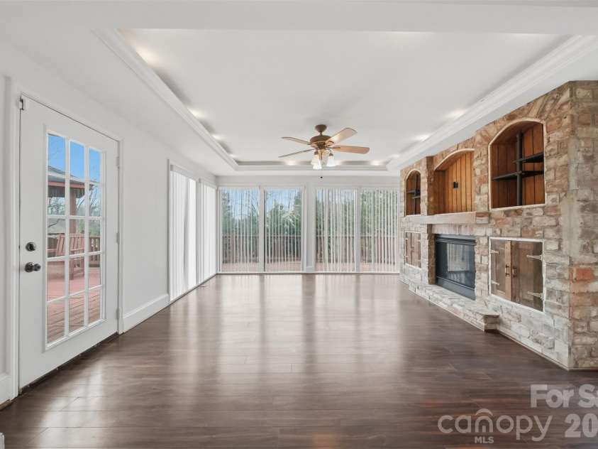 209 Abernathy Street, Lenoir, NC 28645.  MLS# CAR4355061, YatesRealty ID 3647. 