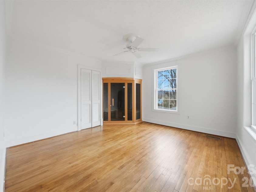 209 Abernathy Street, Lenoir, NC 28645.  MLS# CAR4355061, YatesRealty ID 3647. 
