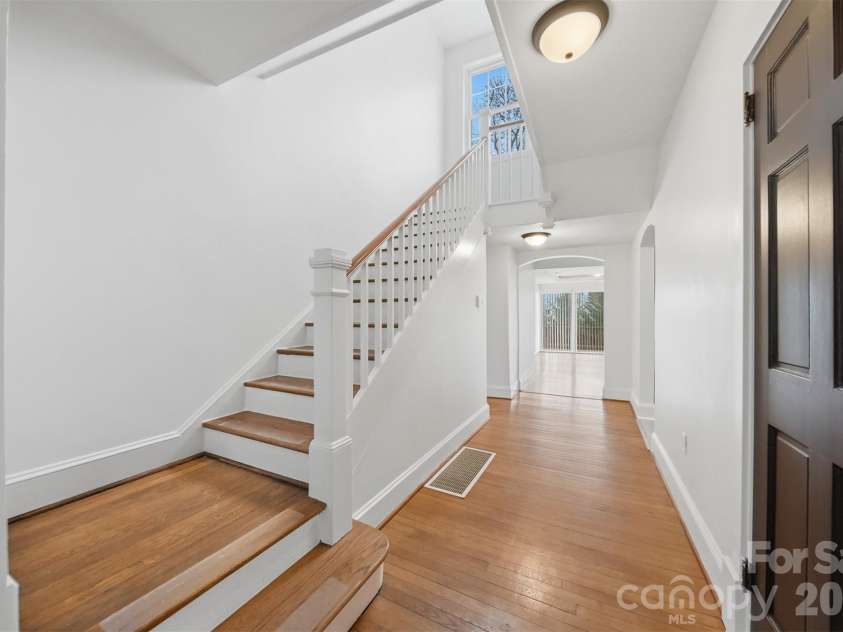 209 Abernathy Street, Lenoir, NC 28645.  MLS# CAR4355061, YatesRealty ID 3647. 