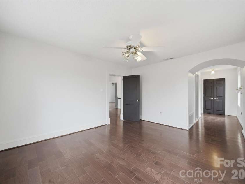 209 Abernathy Street, Lenoir, NC 28645.  MLS# CAR4355061, YatesRealty ID 3647. 