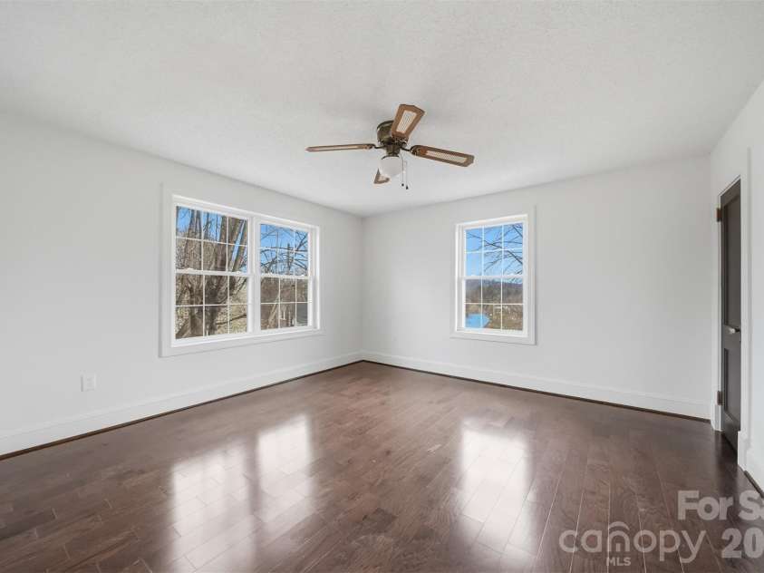 209 Abernathy Street, Lenoir, NC 28645.  MLS# CAR4355061, YatesRealty ID 3647. 