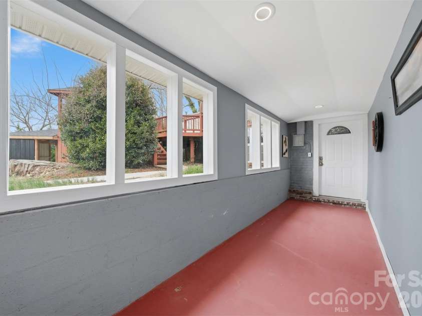 209 Abernathy Street, Lenoir, NC 28645.  MLS# CAR4355061, YatesRealty ID 3647. 
