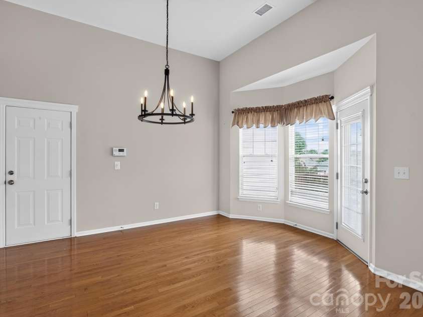 5918 Phyliss Lane, Charlotte, NC 28227.  MLS# CAR4403365, YatesRealty ID 36475. 