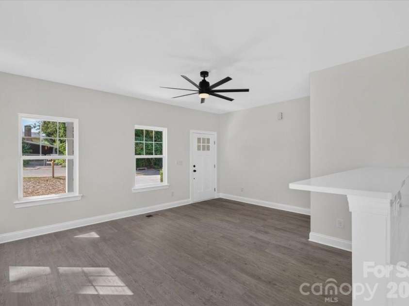 228 Hillside Avenue, Concord, NC 28025.  MLS# CAR4402795, YatesRealty ID 36476. Living