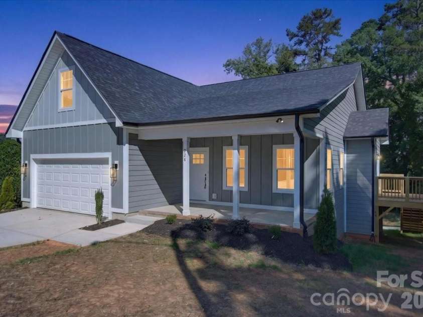 228 Hillside Avenue, Concord, NC 28025.  MLS# CAR4402795, YatesRealty ID 36476. Twilight Enhanced