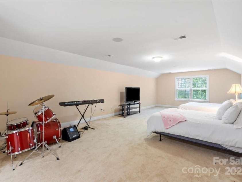 110 Isle Run Drive, Mooresville, NC 28117.  MLS# CAR4269244, YatesRealty ID 3648. Bonus Room - 3rd Floor