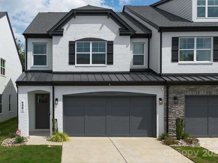 4861 Blanchard Way, Charlotte, NC 28226.  MLS# CAR4172626, YatesRealty ID 3648. 
