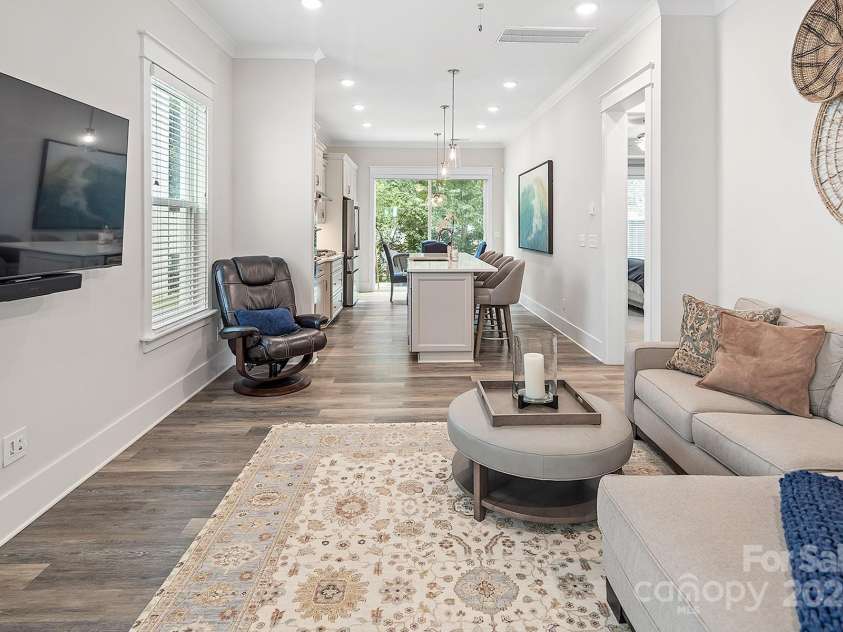 4861 Blanchard Way, Charlotte, NC 28226.  MLS# CAR4172626, YatesRealty ID 3648. 