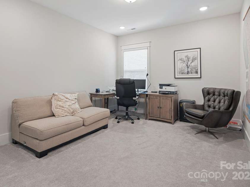 4861 Blanchard Way, Charlotte, NC 28226.  MLS# CAR4172626, YatesRealty ID 3648. 