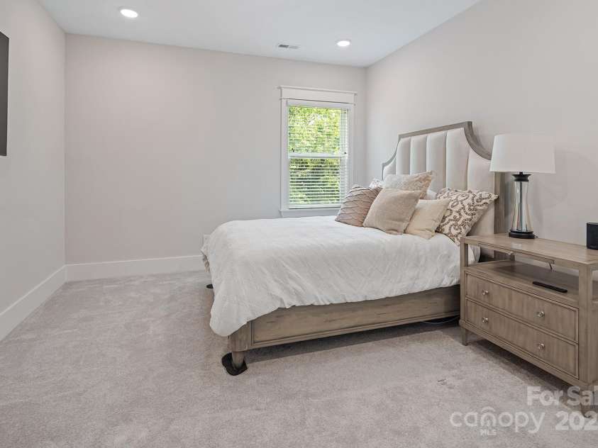 4861 Blanchard Way, Charlotte, NC 28226.  MLS# CAR4172626, YatesRealty ID 3648. 