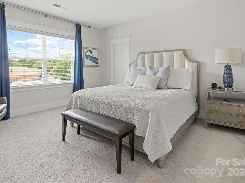 4861 Blanchard Way, Charlotte, NC 28226.  MLS# CAR4172626, YatesRealty ID 3648. 