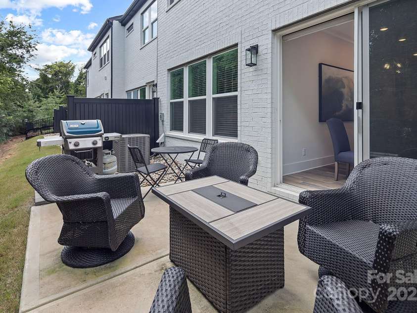 4861 Blanchard Way, Charlotte, NC 28226.  MLS# CAR4172626, YatesRealty ID 3648. 